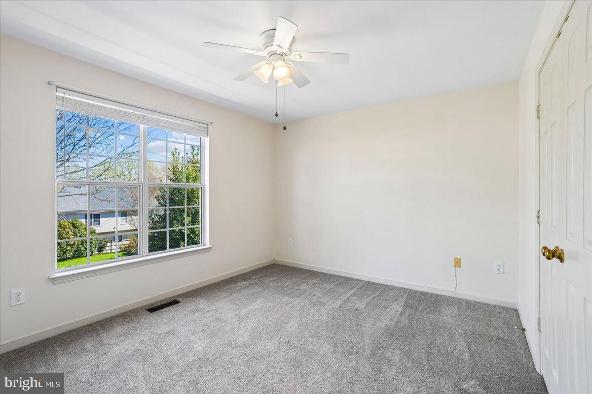 18512 Fiddleleaf Terrace Olney, MD 20832 - Photo 24 of 33