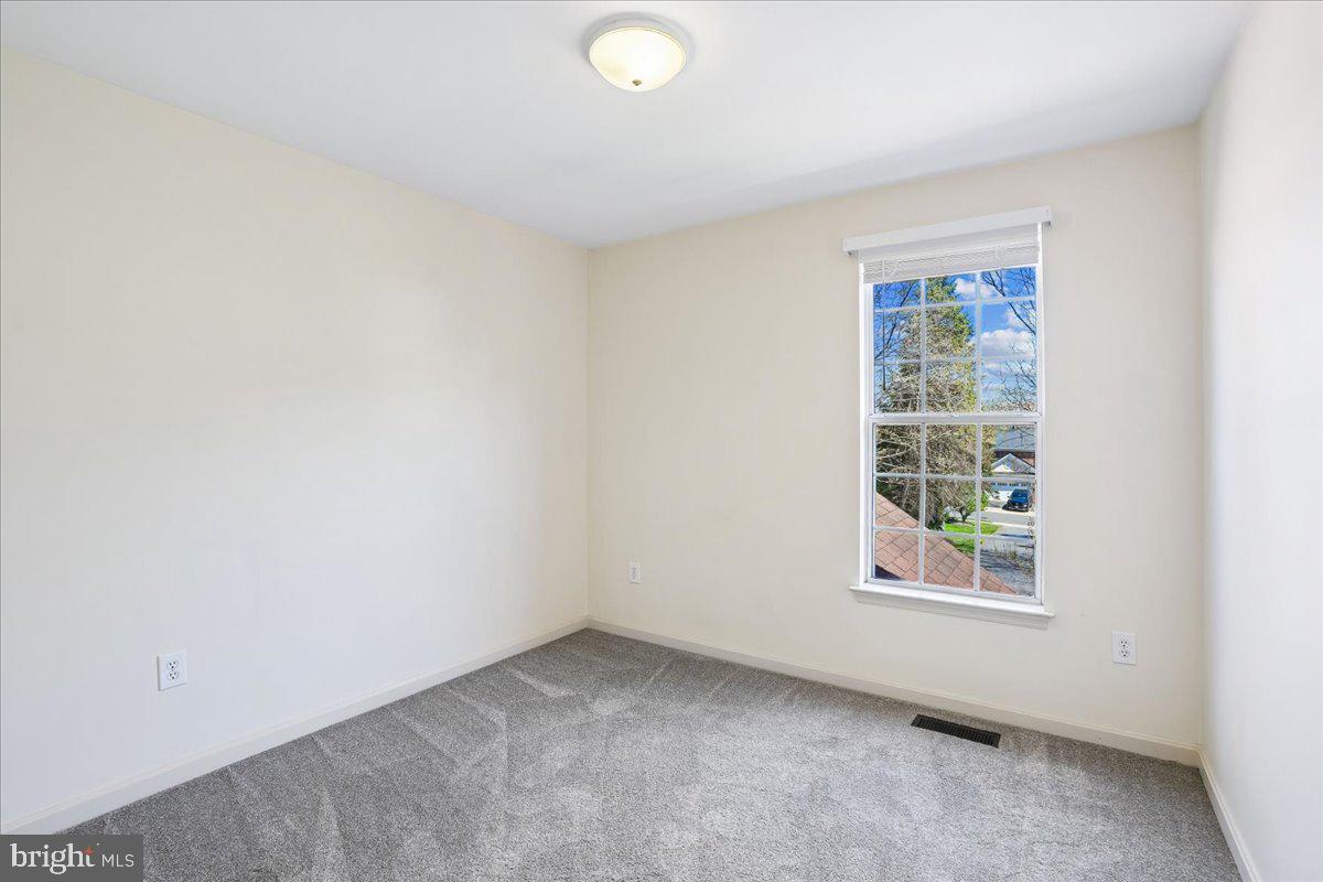 18512 Fiddleleaf Terrace Olney, MD 20832 - Photo 30 of 33