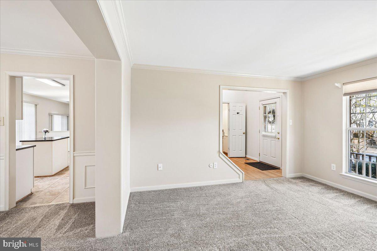 18512 Fiddleleaf Terrace Olney, MD 20832 - Photo 6 of 33