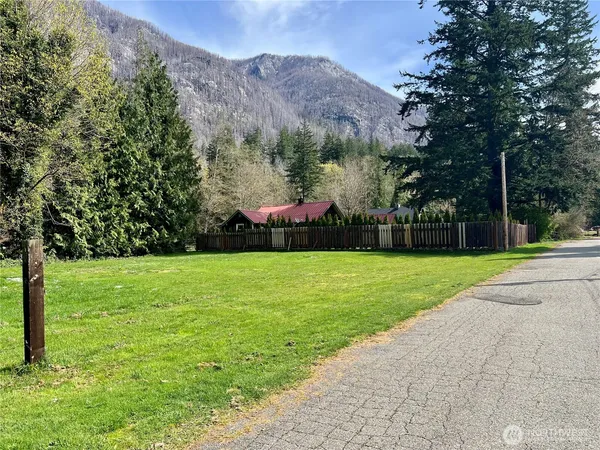 $399,999 | 68116 Northeast 148th Street, Baring, WA 98224