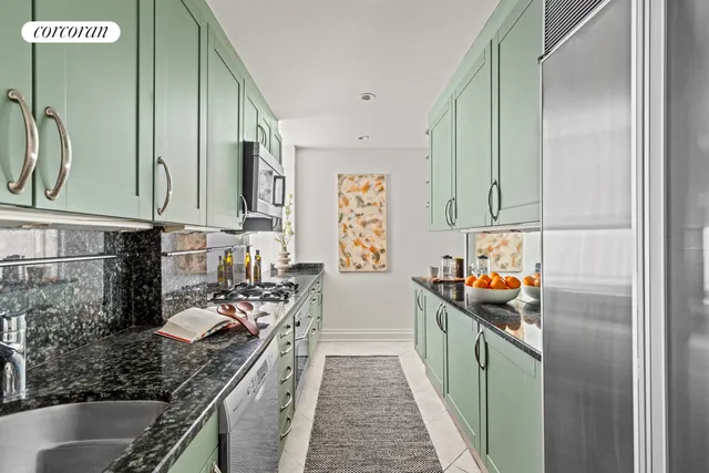 $1,650,000 | 21 East 90th Street, Unit 2D | Upper East Side