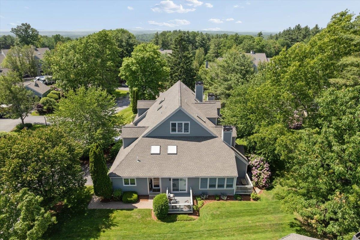 110 Hawthorne Village Road Nashua, NH 03062 - Photo 35 of 44