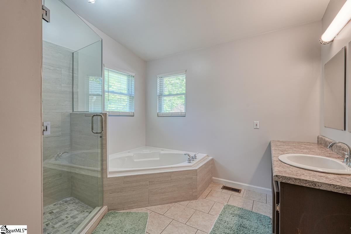 112 Jonquil Drive Inman, SC 29349 - Photo 15 of 34