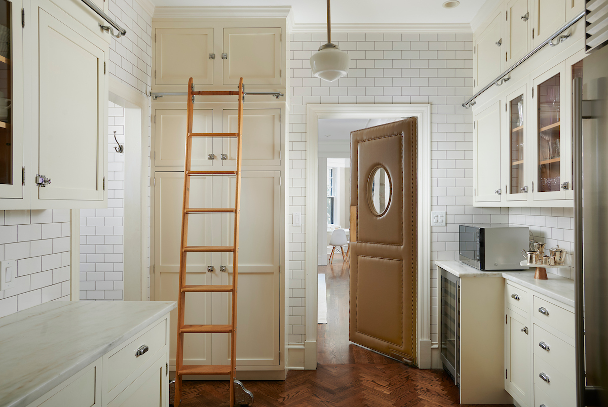 635 West Sheridan Road, Unit 1 Chicago, IL 60613 - Photo 25 of 46