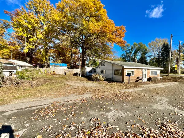 $45,000 | 12785 Linway Street Northeast, Gowen, MI 49326