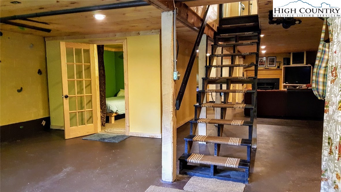 486 Middle Fork Road Blowing Rock, NC 28605 - Photo 22 of 30