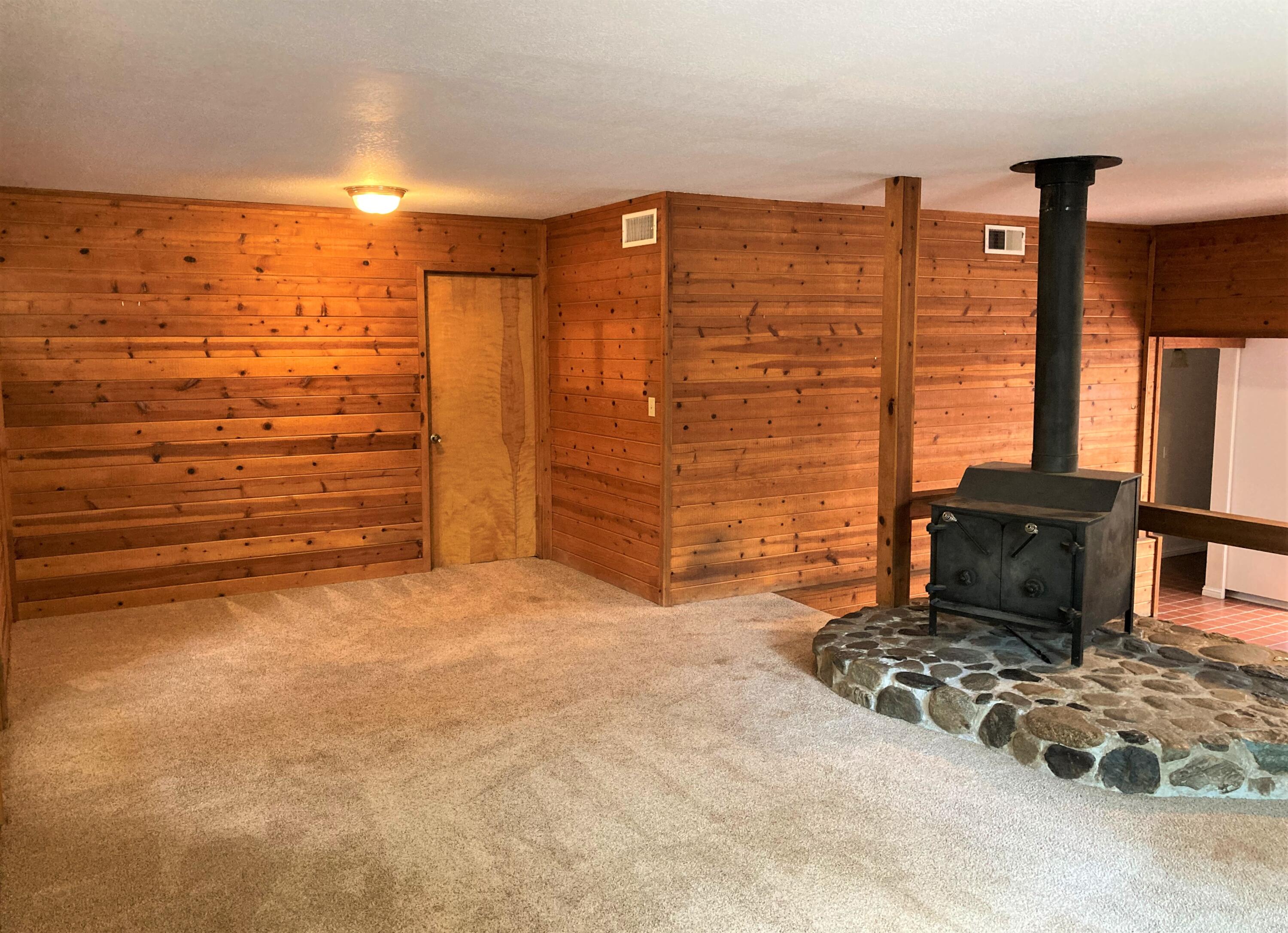 44113 North Fork Drive Three Rivers, CA 93271 - Photo 19 of 45 living room