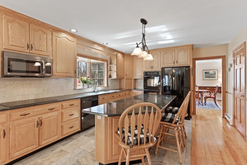 19 Riverside Terrace Easton, MA 02356 - Photo 16 of 40 Gallery Image 16