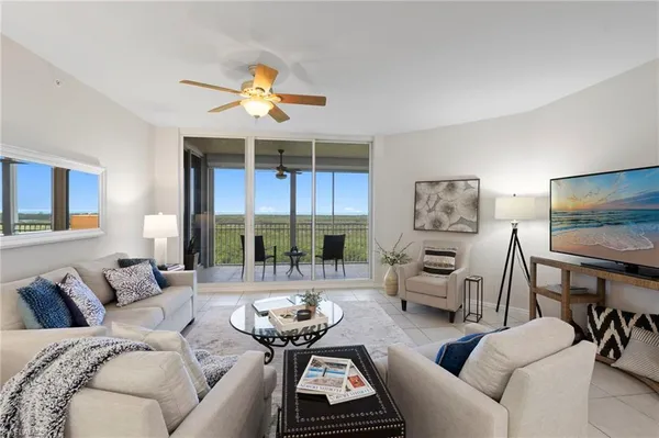 $485,000 | 1001 Arbor Lake Drive, Unit 606, Naples, FL 34110