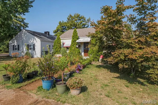 $145,000 | 6833 Wanda Avenue, St. Louis, MO 63116