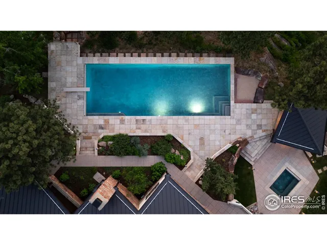 a black and white photo of a house