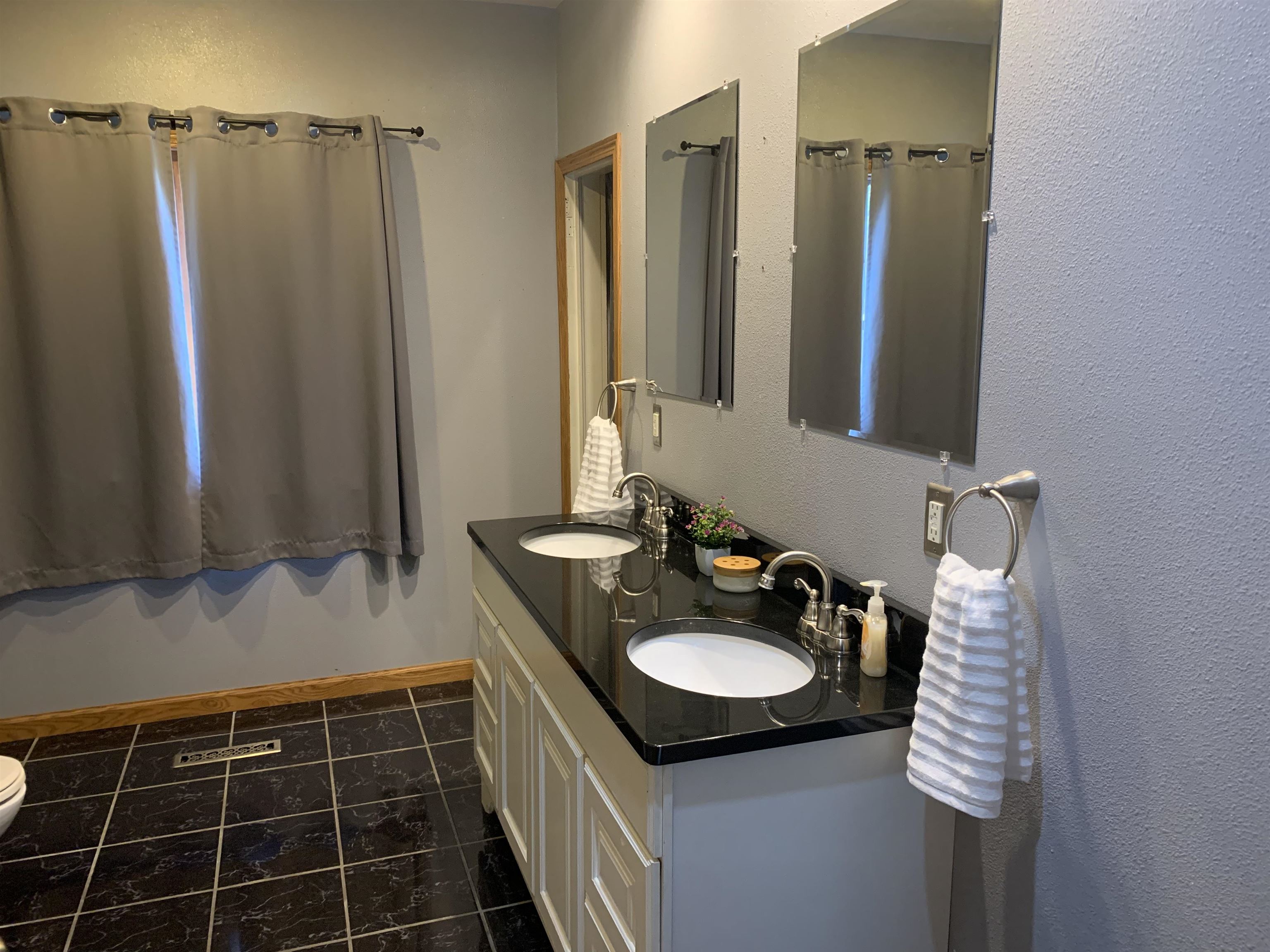 641 South Center Street Beaver Dam, WI 53916 - Photo 23 of 51