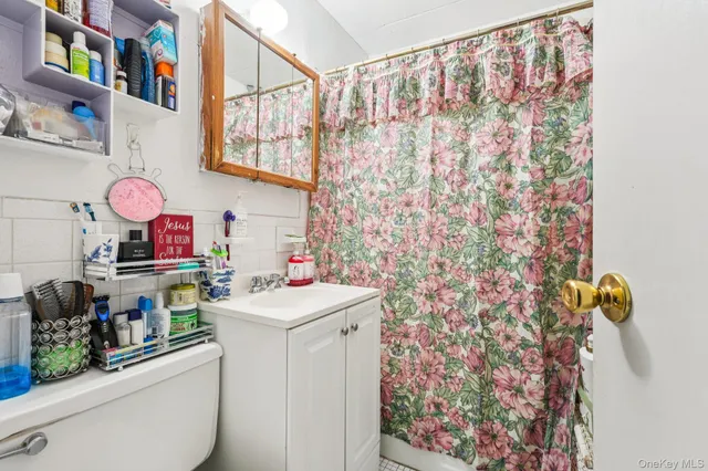 $220,000 | 2035 Central Park Avenue, Unit 1K, Yonkers, NY 10710