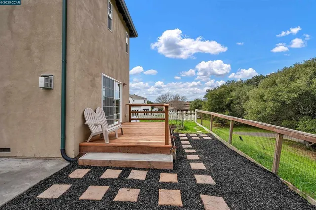 $875,000 | 213-213 North Rancho Place, Pinole, CA 94564