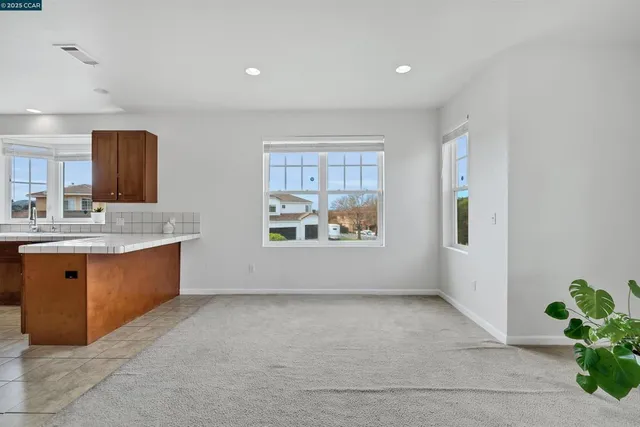 $875,000 | 213-213 North Rancho Place, Pinole, CA 94564