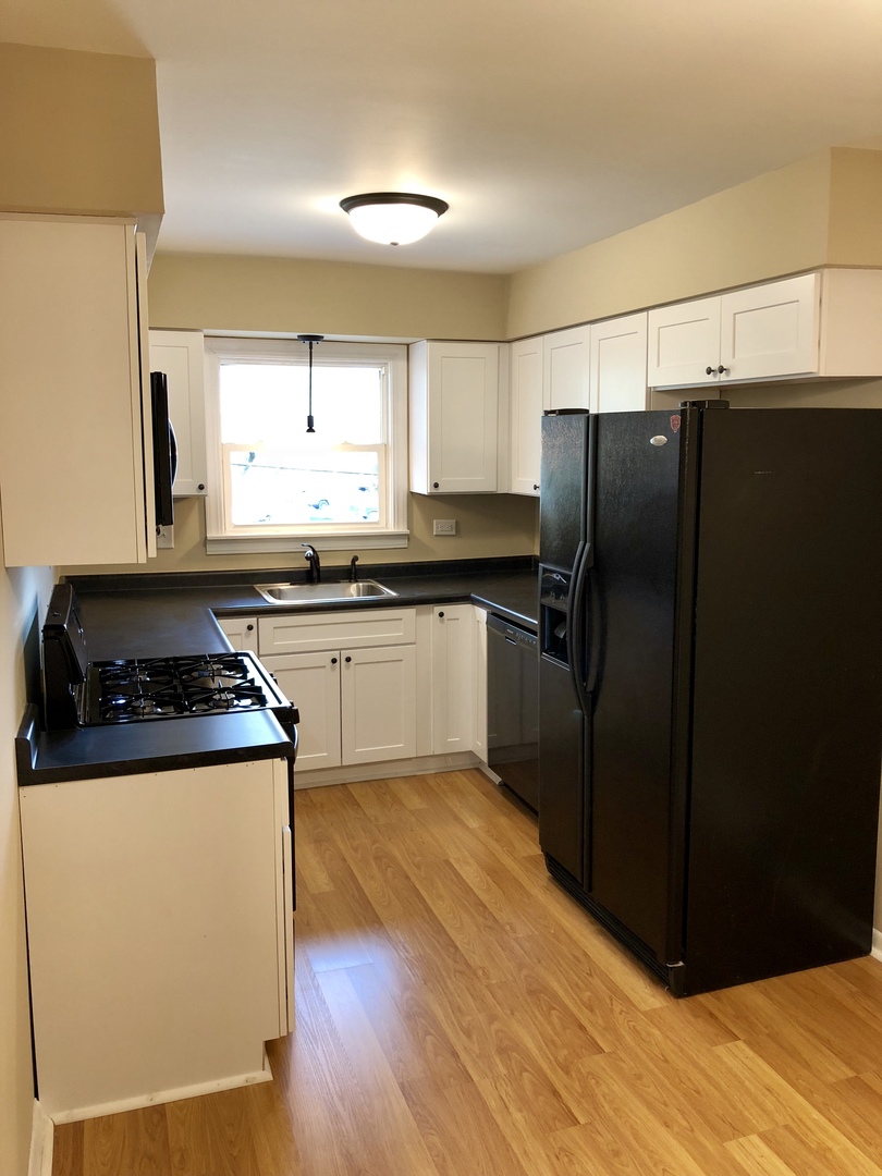 14533 Keystone Avenue, Unit 2 Midlothian, IL 60445 - Photo 6 of 11