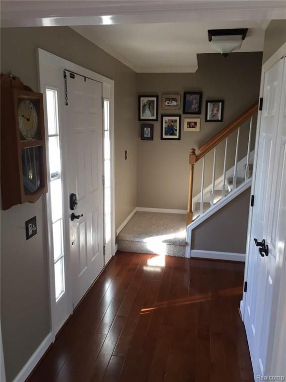 469 Arms Court Rochester Hills, MI 48307 - Photo 2 of 22