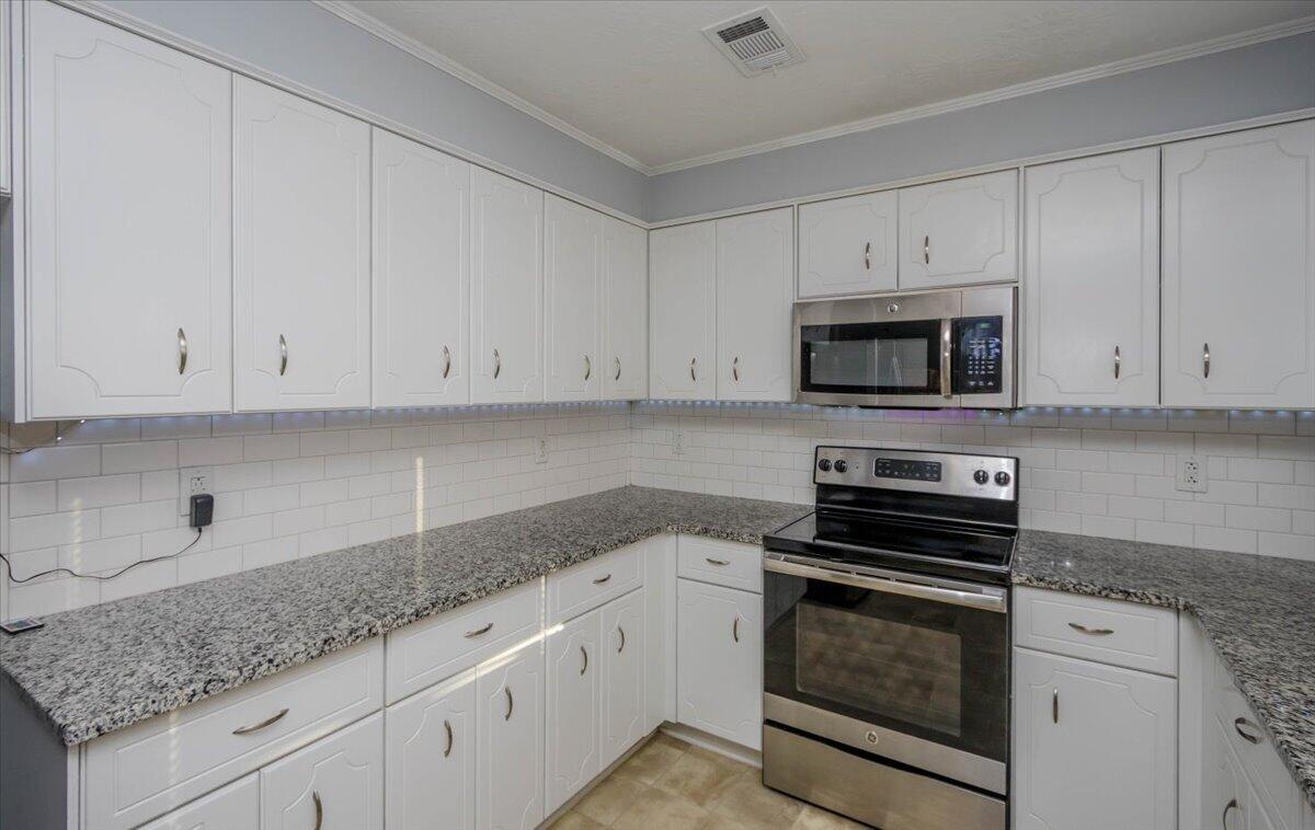 3033 Mabus Drive Augusta, GA 30909 - Photo 13 of 38 13-GMDM20260314_8284