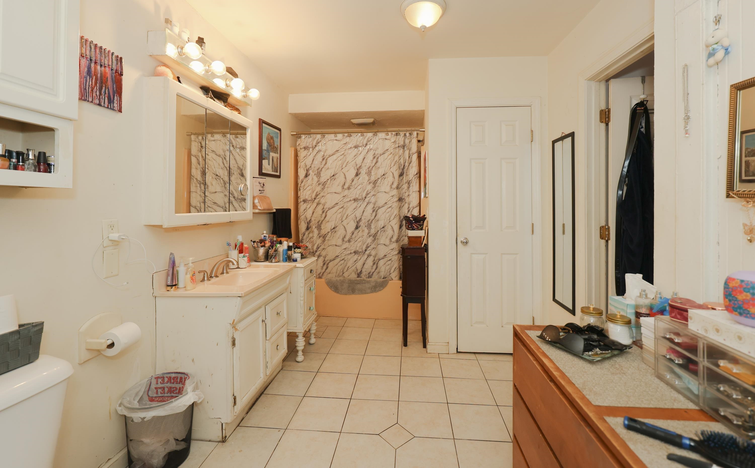 74 Railroad Avenue Epping, NH 03042 - Photo 17 of 40