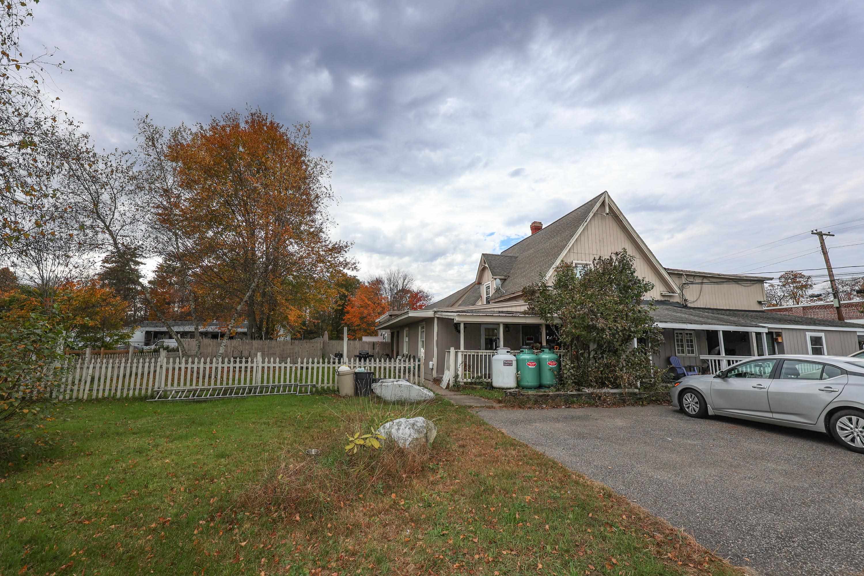 74 Railroad Avenue Epping, NH 03042 - Photo 29 of 40