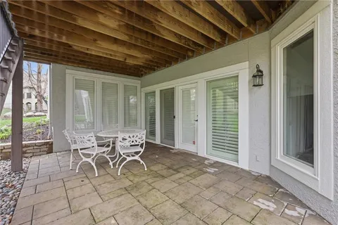 $939,000 | 5728 West 146th Street, Overland Park, KS 66223