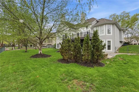 $939,000 | 5728 West 146th Street, Overland Park, KS 66223