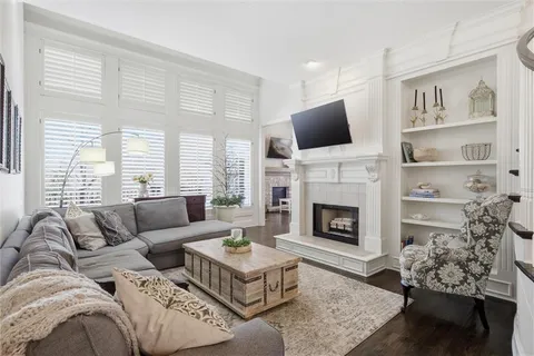 $939,000 | 5728 West 146th Street, Overland Park, KS 66223