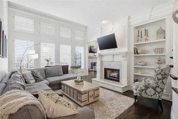 $939,000 | 5728 West 146th Street, Overland Park, KS 66223