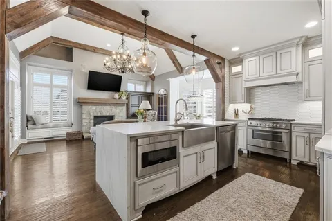 $939,000 | 5728 West 146th Street, Overland Park, KS 66223