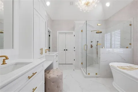 $939,000 | 5728 West 146th Street, Overland Park, KS 66223