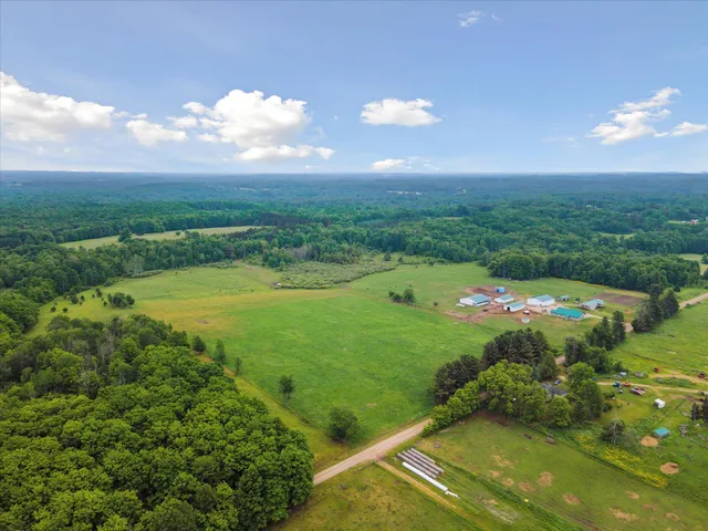 $700,000 | 21576 Patterson Road, Unit OPTION A, Tustin, MI 49688