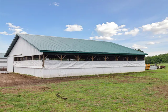 $700,000 | 21576 Patterson Road, Unit OPTION A, Tustin, MI 49688