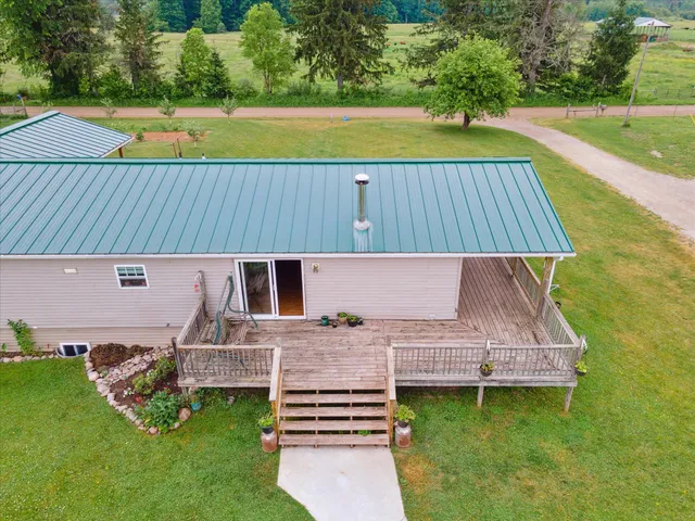 $700,000 | 21576 Patterson Road, Unit OPTION A, Tustin, MI 49688