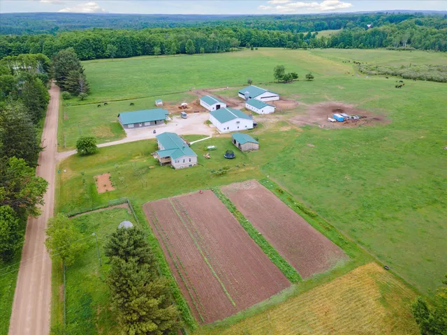 $700,000 | 21576 Patterson Road, Unit OPTION A, Tustin, MI 49688