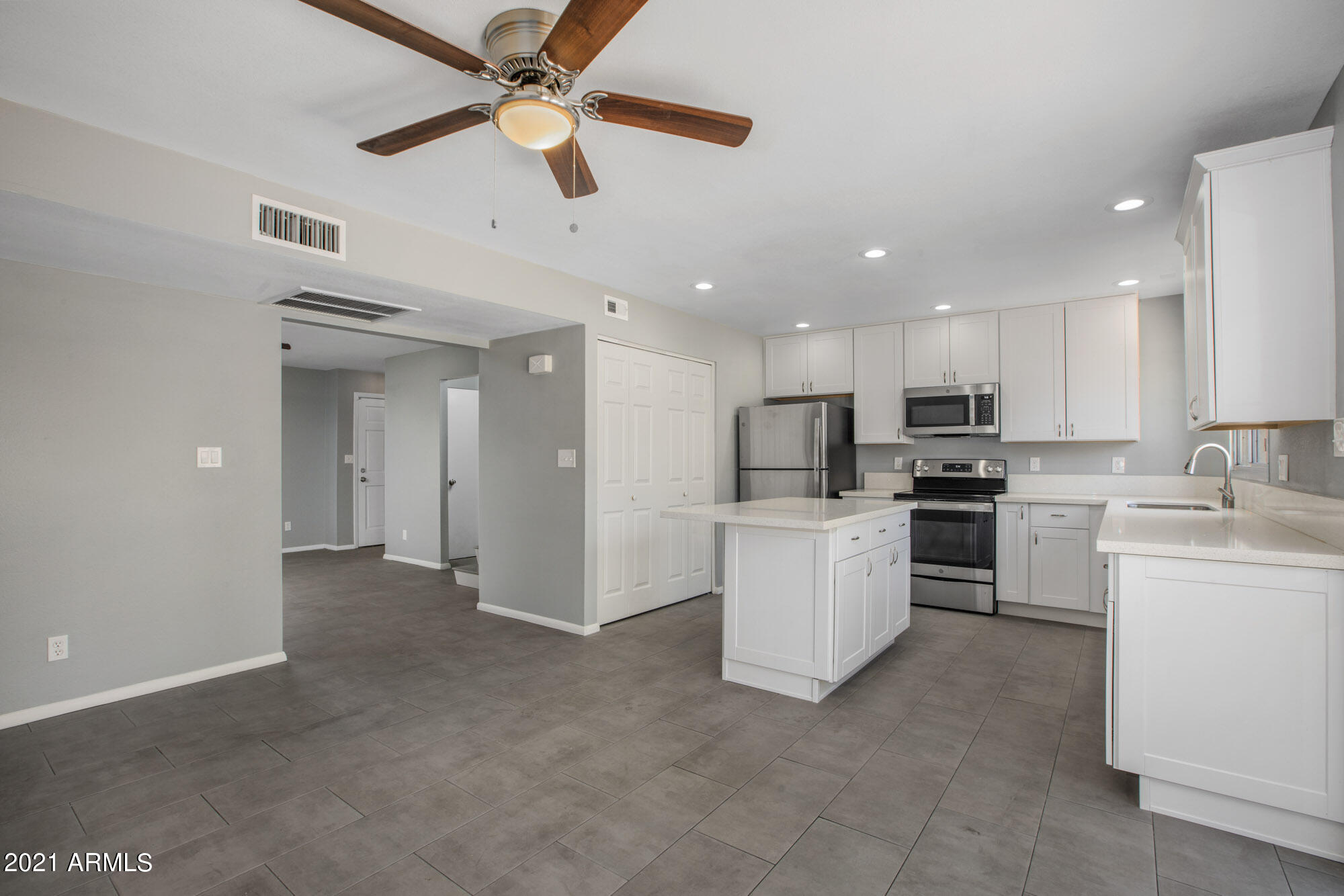 4323 West Ocotillo Road Glendale, AZ 85301 - Photo 5 of 21 05_Dining to Kitchen