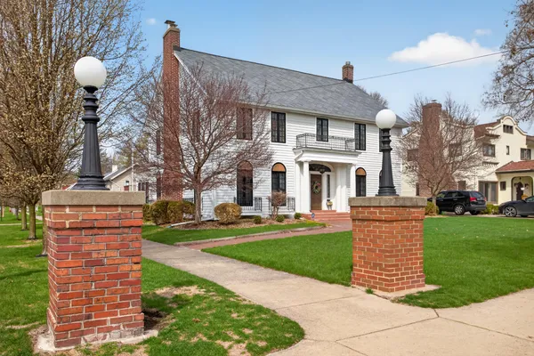 $495,000 | 1714 4th Street, Jackson, MI 49203