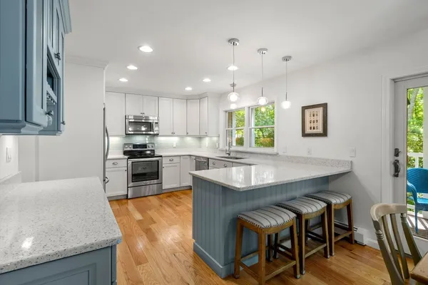 $1,095,900 | 4 Deer Haven Road, Beverly, MA 01915