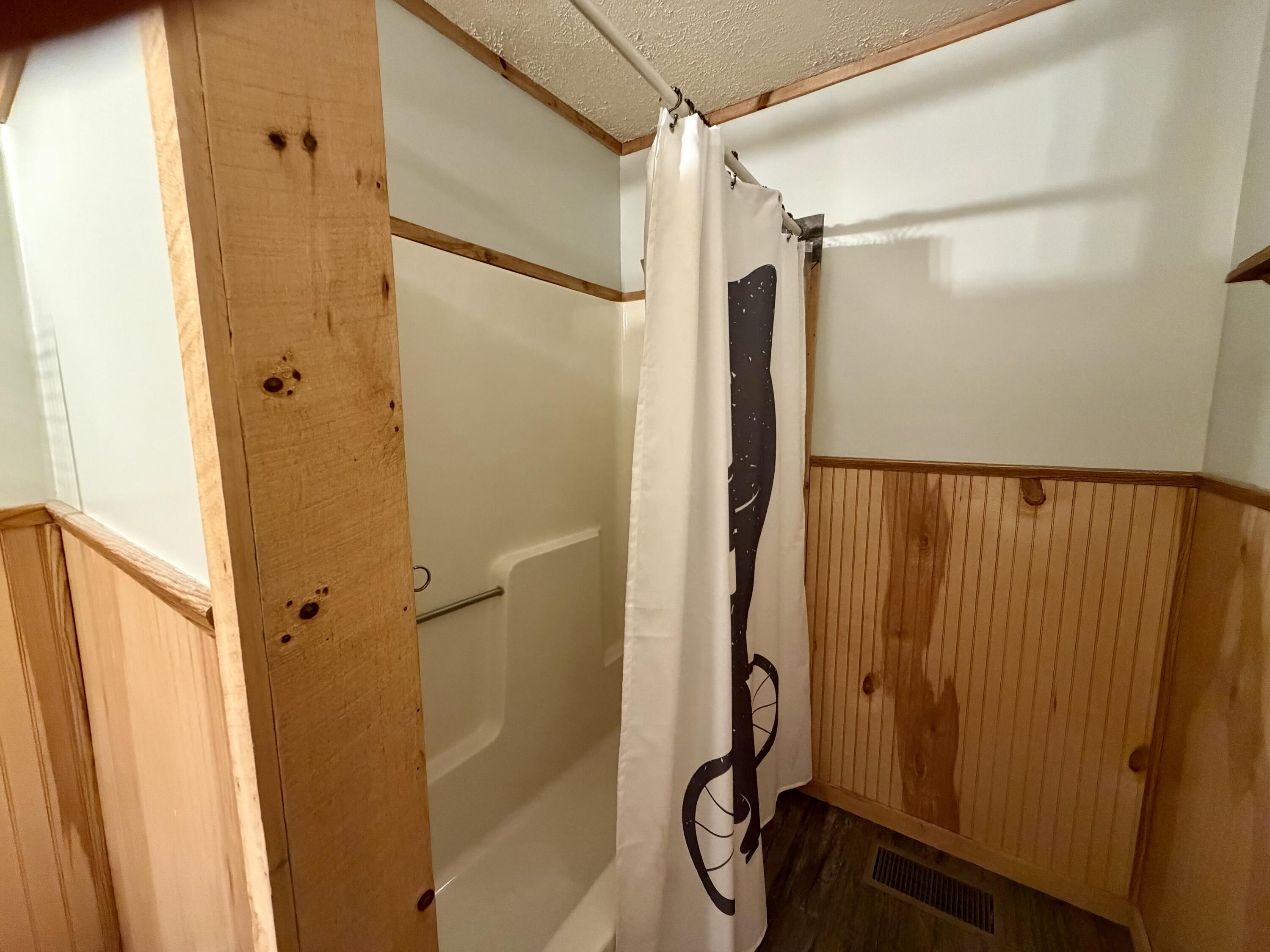 161 Stephen Road Wellington, KY 40387 - Photo 26 of 50 Full Bathroom Downstairs