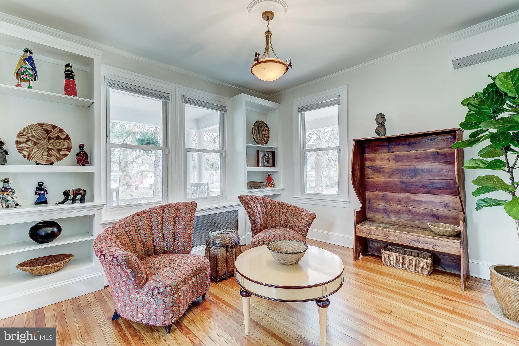 5616 Pimlico Road Baltimore, MD 21209 - Photo 12 of 66 Lovely built ins