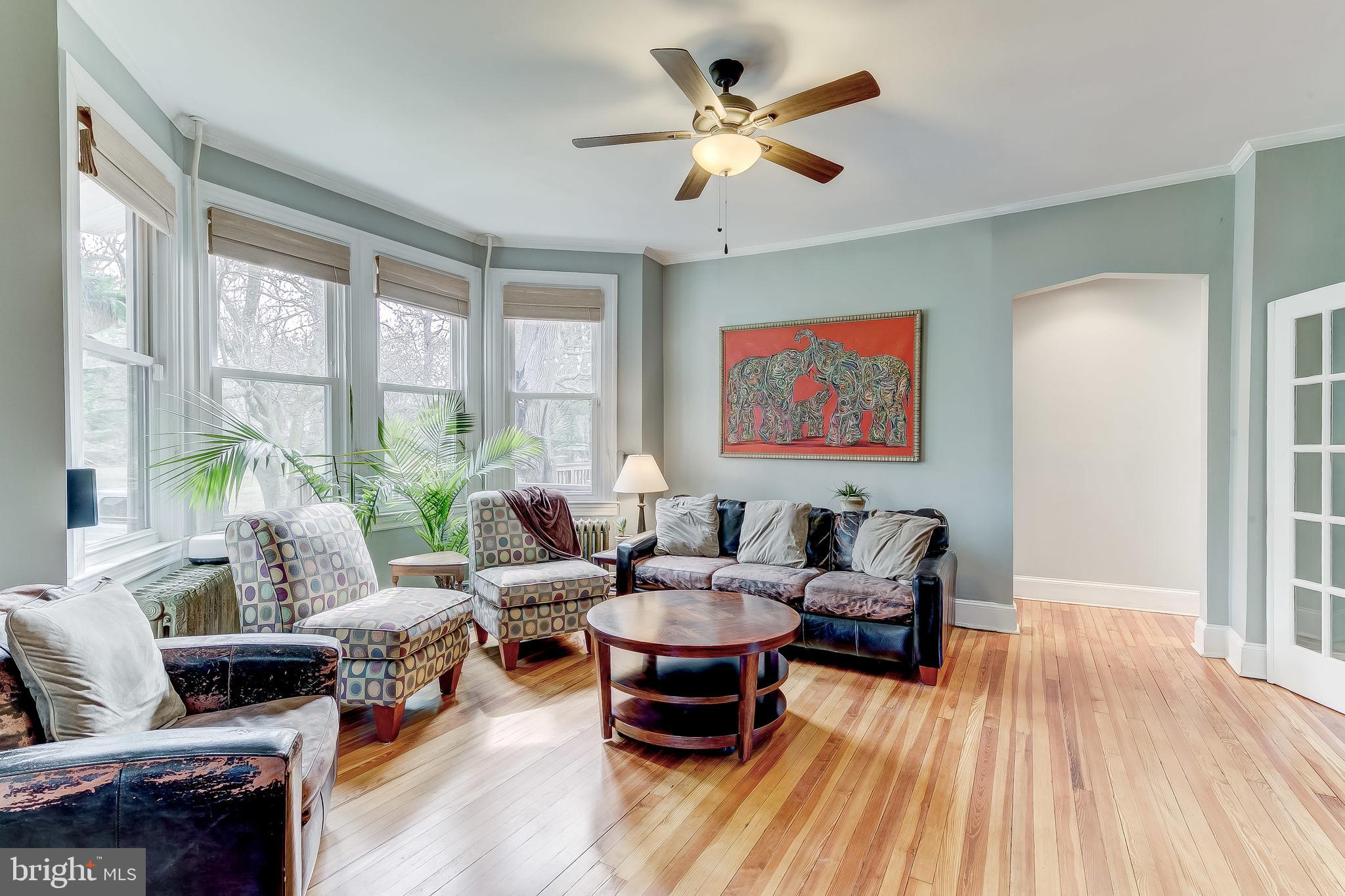 5616 Pimlico Road Baltimore, MD 21209 - Photo 17 of 66 Fab family room