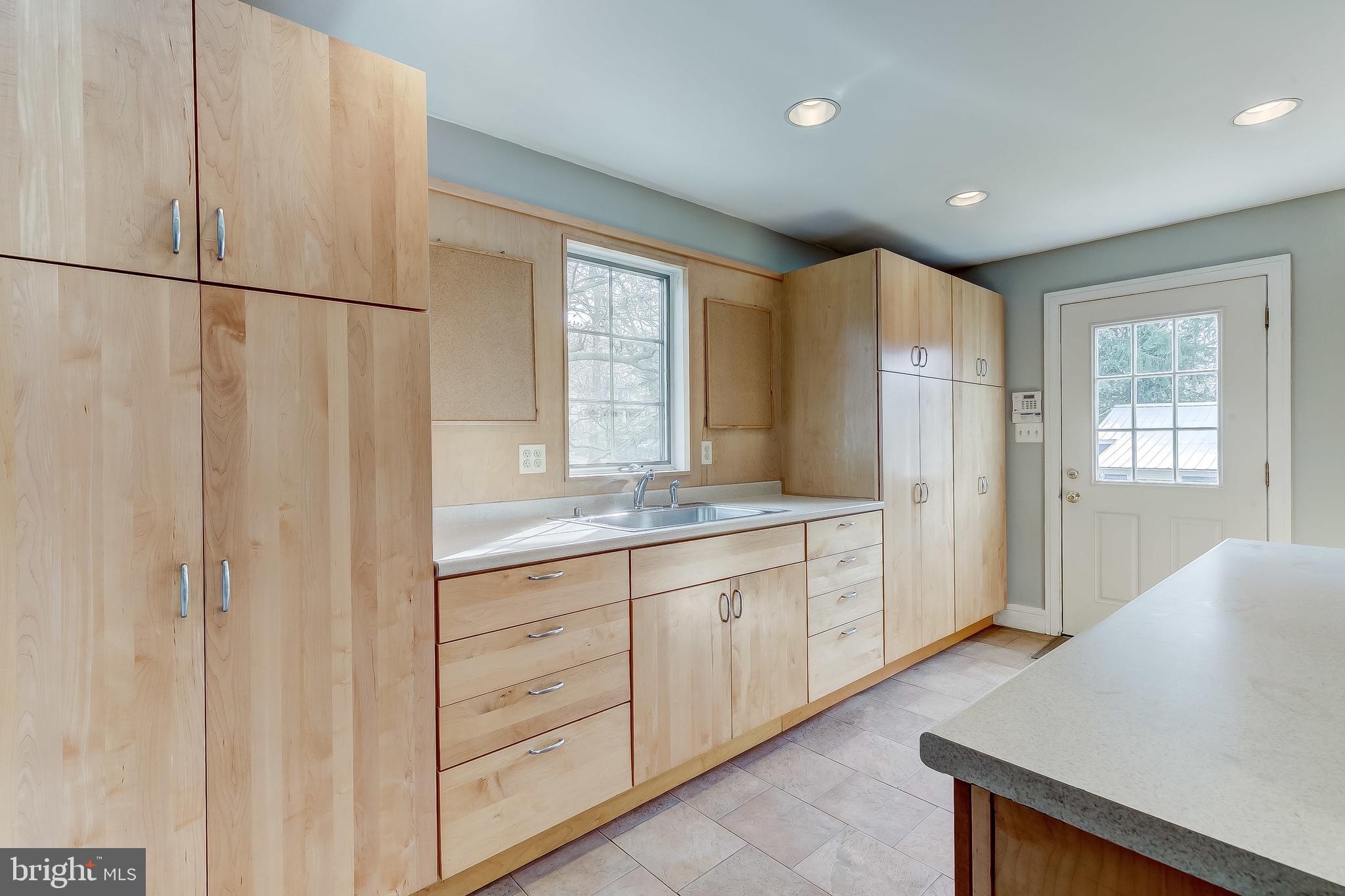5616 Pimlico Road Baltimore, MD 21209 - Photo 28 of 66 Your friends will all have mudroom envy!
