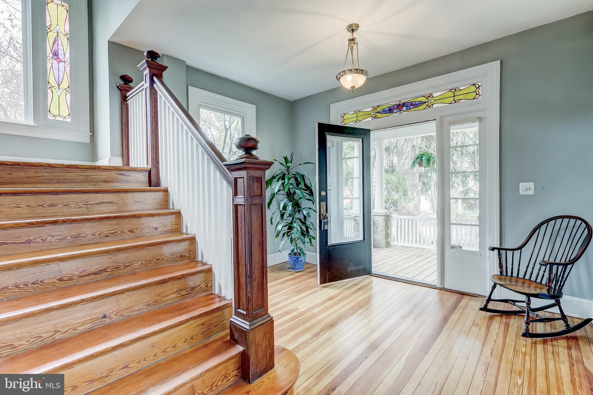 5616 Pimlico Road Baltimore, MD 21209 - Photo 10 of 66 Warm, inviting large foyer