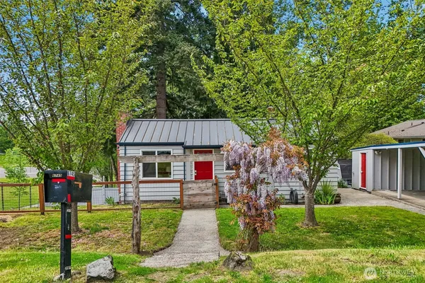 $749,900 | 6745 18th Avenue Southwest, Seattle, WA 98106