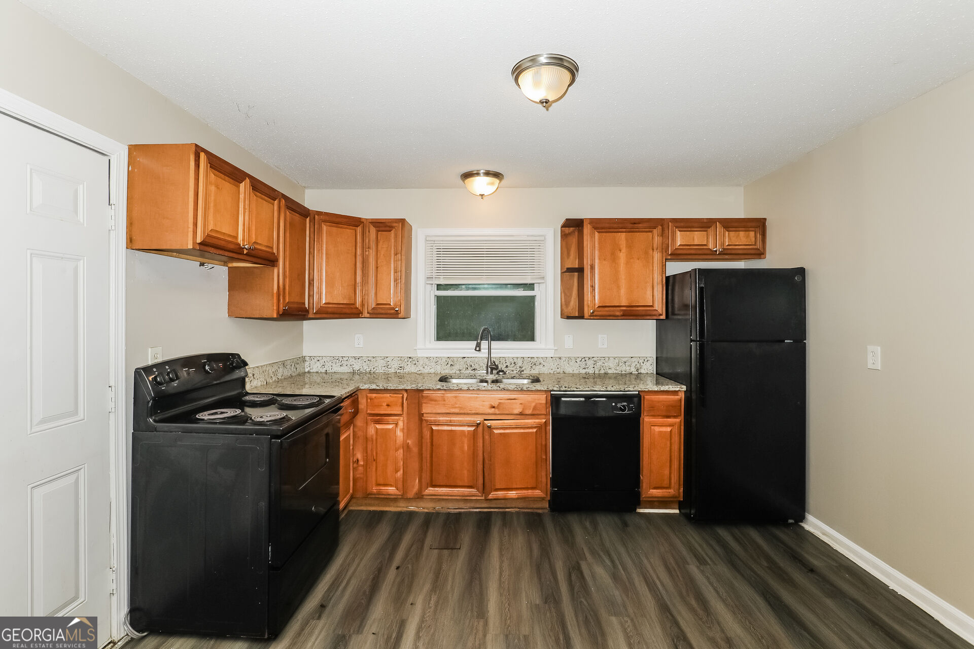 1596 Plover Road Hampton, GA 30228 - Photo 11 of 23 Gallery Image 11