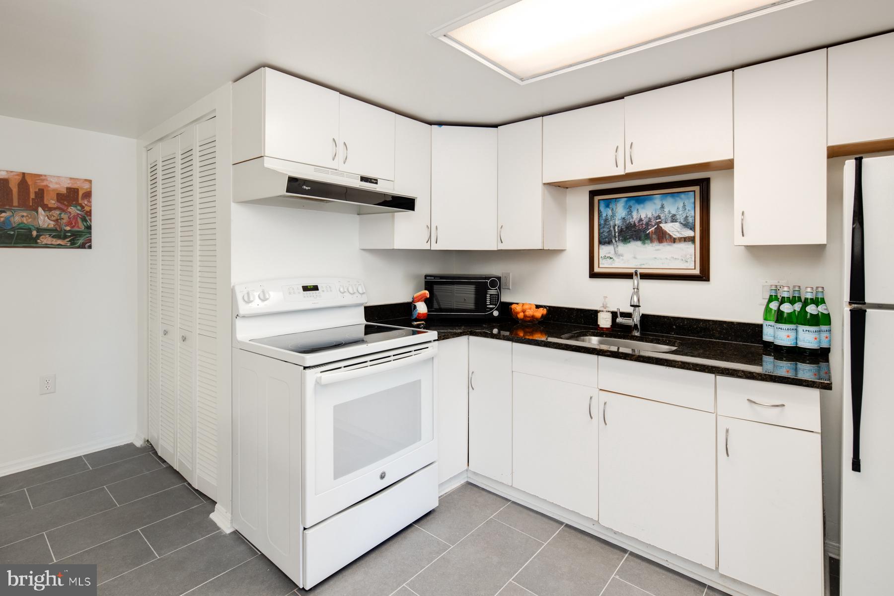 2041 Huidekoper Place Northwest Washington, DC 20007 - Photo 40 of 51