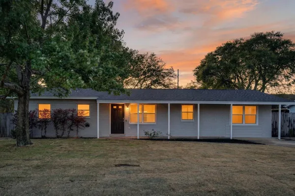 $315,000 | 102 West Audrey Drive Northwest, Fort Walton Beach, FL 32548