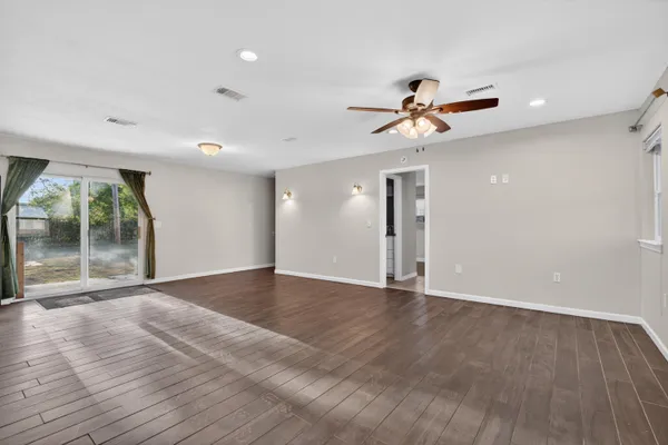 $325,000 | 102 West Audrey Drive Northwest, Fort Walton Beach, FL 32548