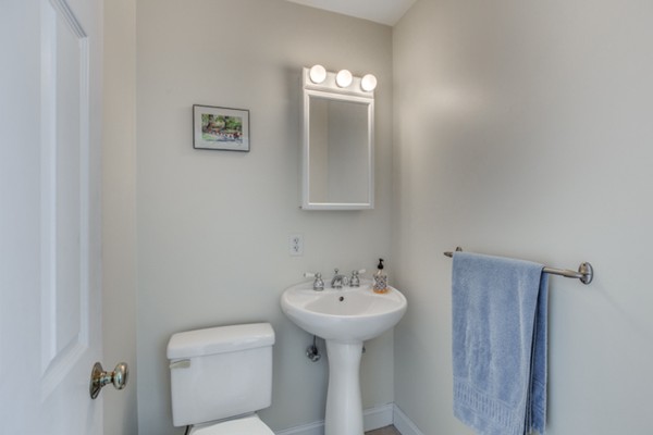 10 Seagull Road Quincy, MA 02169 - Photo 26 of 30 Gallery Image 26