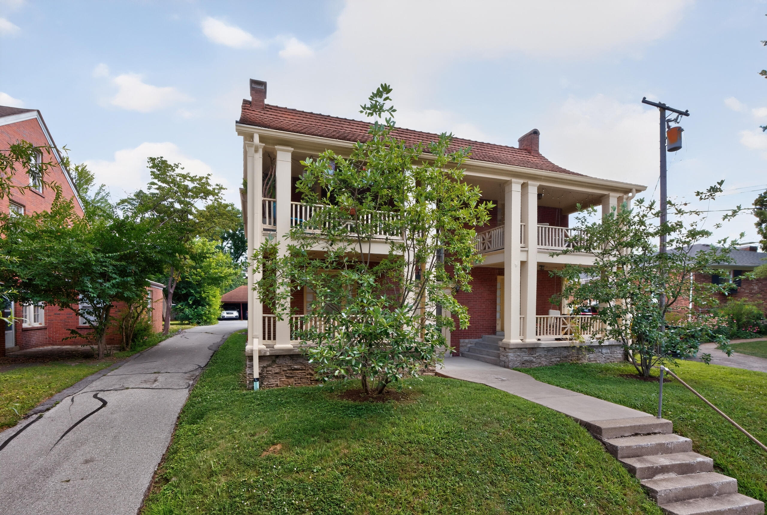 1515 Fontaine Road Lexington, KY 40502 - Photo 2 of 18 1515fontaine02
