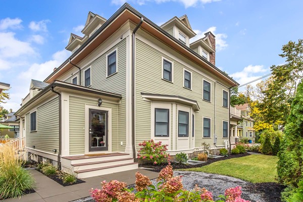 50 Naples Road Brookline, MA 02446 - Photo 3 of 21 Gallery Image 3
